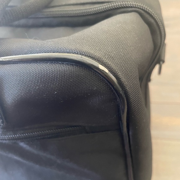 MAC Travel Bag 💕(pre loved) - Picture 6 of 7